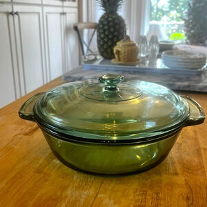 Anchor Hocking Vintage 2QT Casserole Baking Dish & Lid, Forest Green Jade